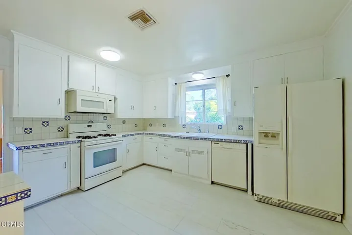 05 Kitchen (3)