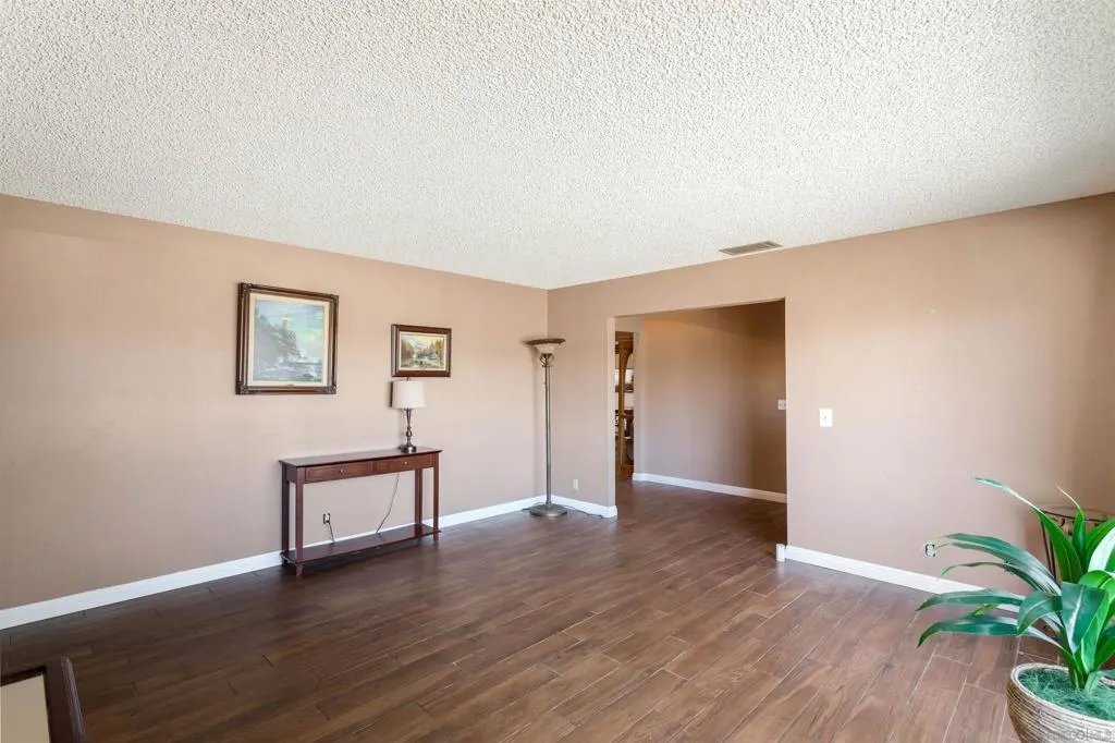 2910 Shadow Canyon Circle, Norco, California 92860 home-pic-3