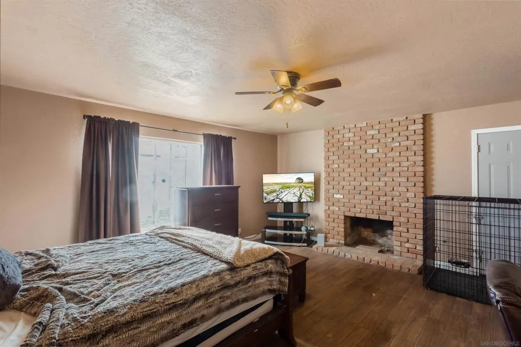 2910 Shadow Canyon Circle, Norco, California 92860 home-pic-17