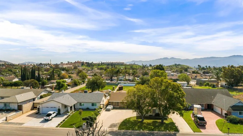2910 Shadow Canyon Circle, Norco, California 92860 home-pic-37