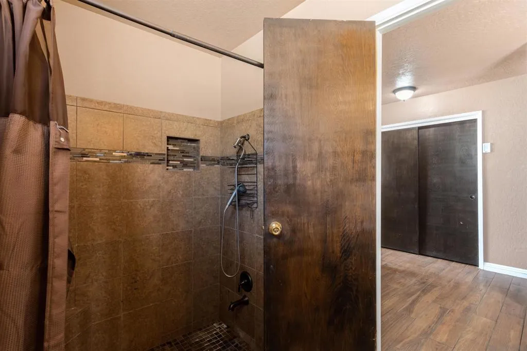 2910 Shadow Canyon Circle, Norco, California 92860 home-pic-20