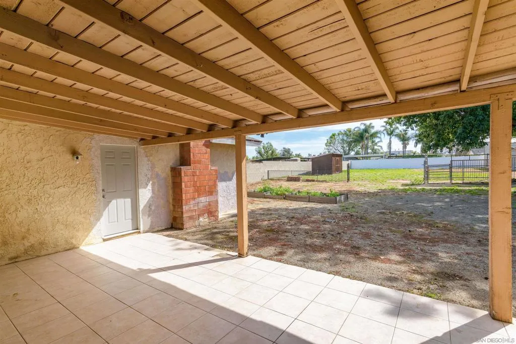 2910 Shadow Canyon Circle, Norco, California 92860 home-pic-25