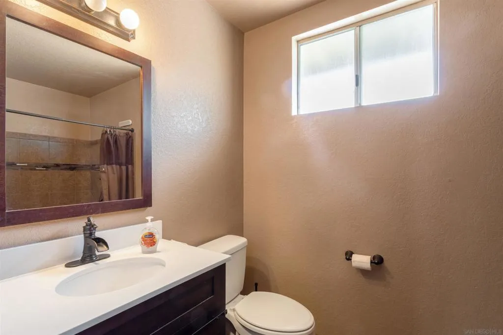2910 Shadow Canyon Circle, Norco, California 92860 home-pic-19