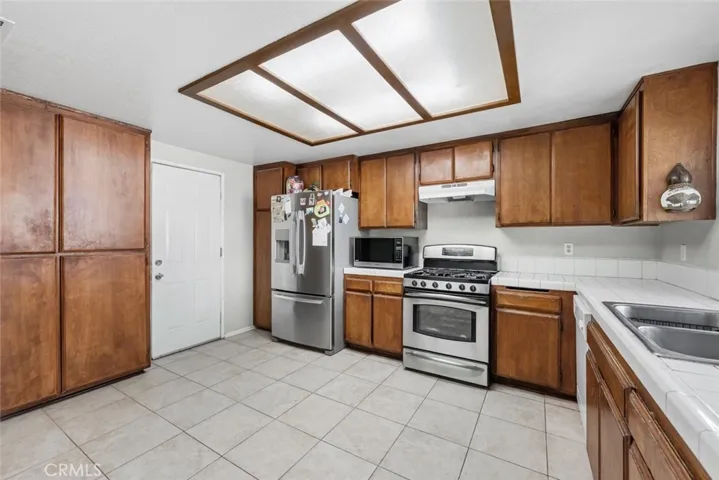 40140 Ridgemist Street, Palmdale, California 93591
