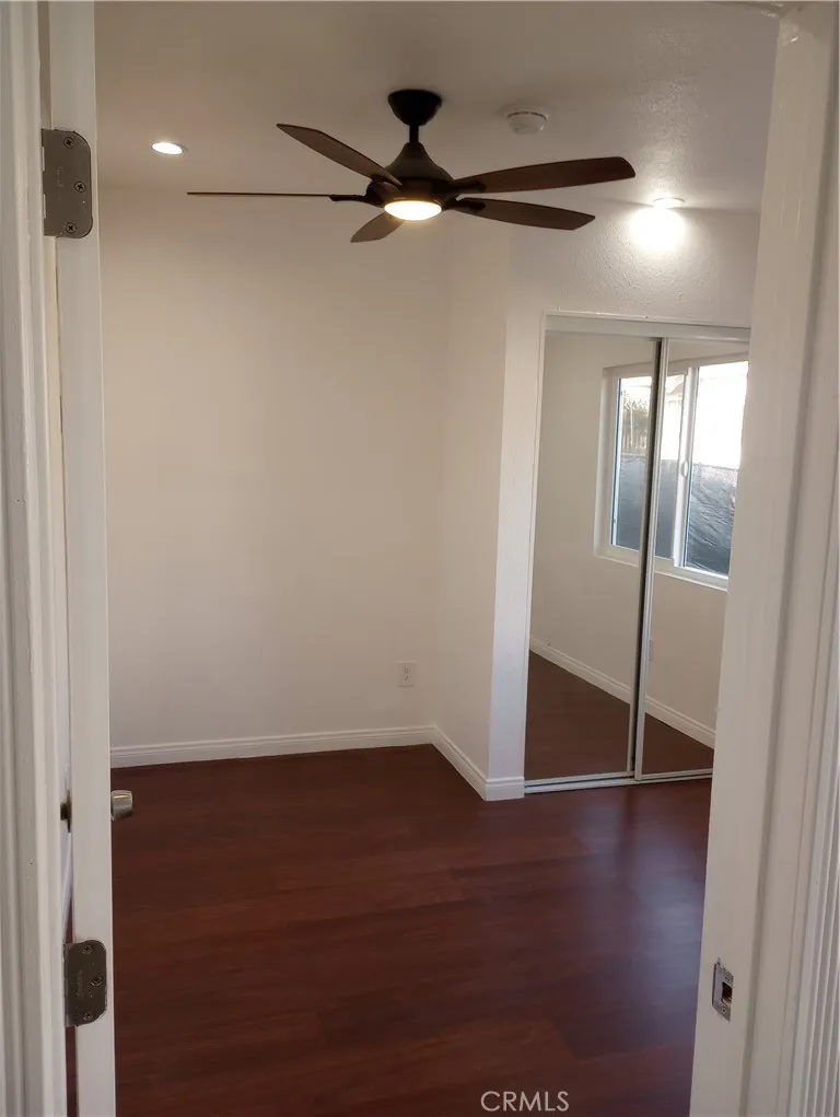 813 E Imperial, Los Angeles, California 90059 home-pic-11
