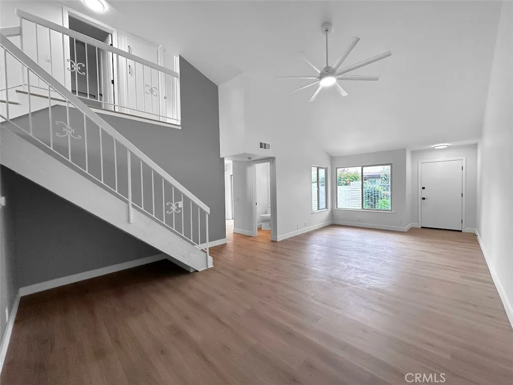 9948 Del Rio, Cypress, California 90630 home-pic-12