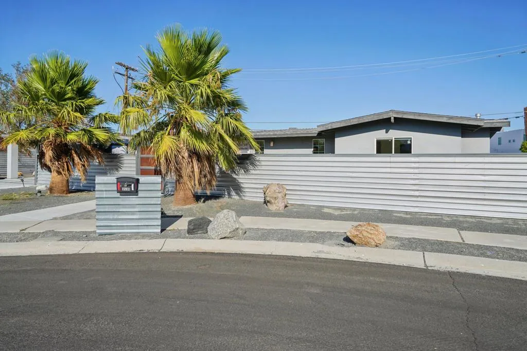 3530 N Eastgate, Palm Springs, California 92262 home-pic-38