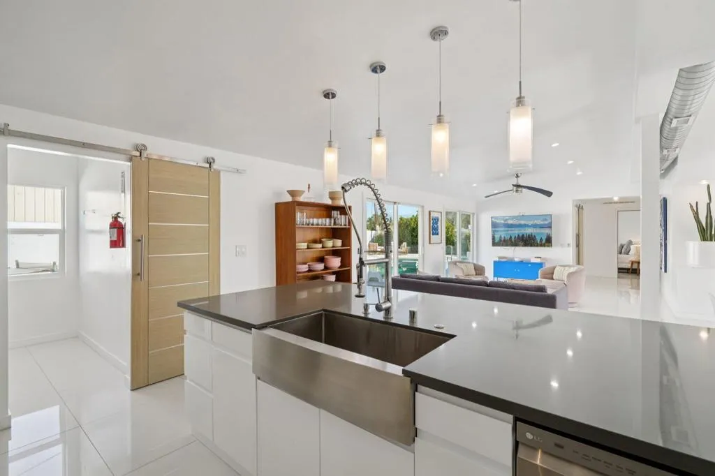 3530 N Eastgate, Palm Springs, California 92262 home-pic-10