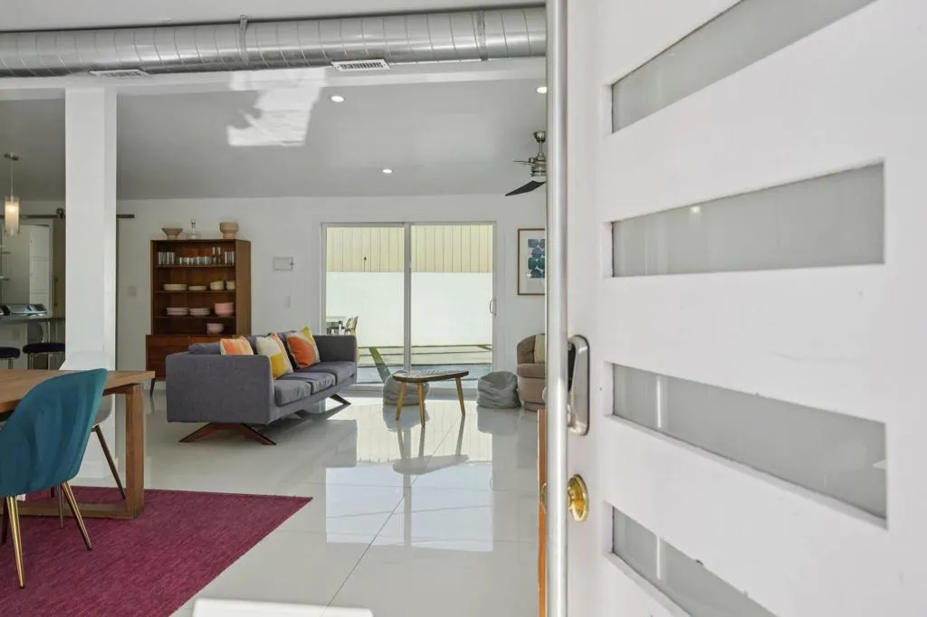 3530 N Eastgate, Palm Springs, California 92262 home-pic-3