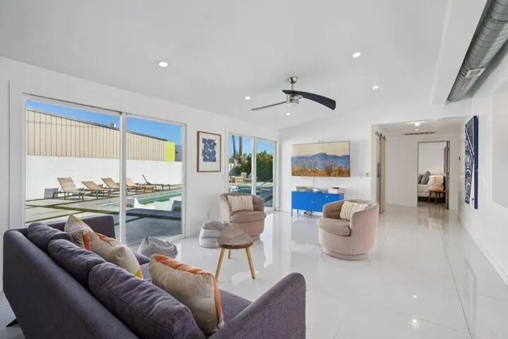 10-web-or-mls-N Eastgate Rd-S1908-010