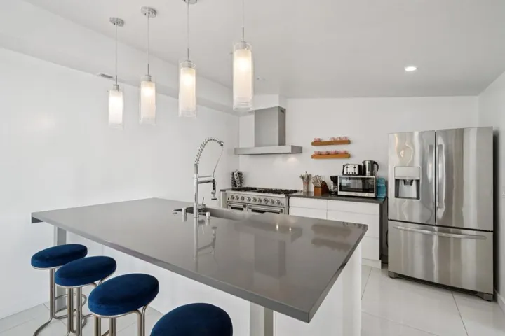 15-web-or-mls-N Eastgate Rd-S1908-015