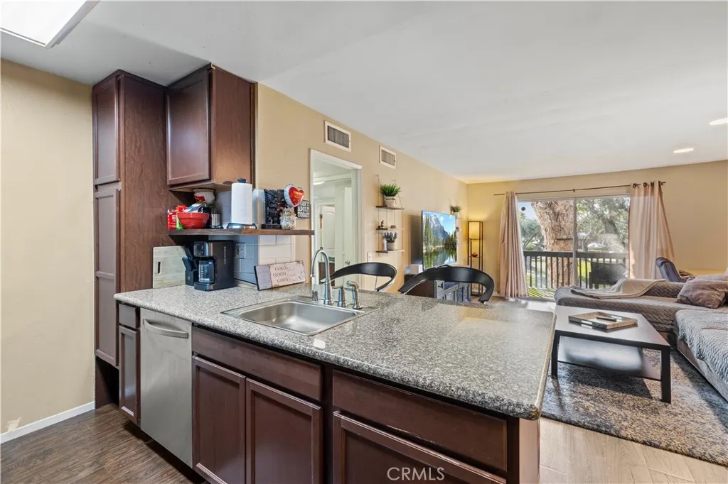 23515 Lyons Avenue 277, Valencia, California 91355 home-pic-9