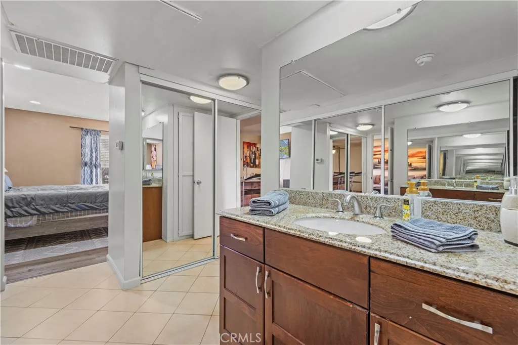 23515 Lyons Avenue 277, Valencia, California 91355 home-pic-15