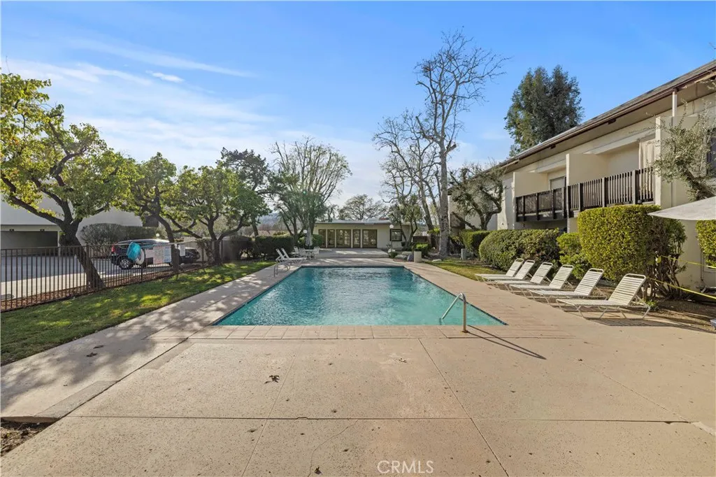 23515 Lyons Avenue 277, Valencia, California 91355 home-pic-22