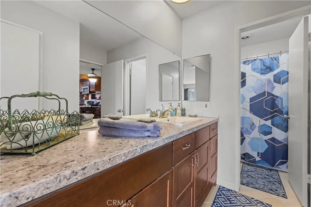 23515 Lyons Avenue 277, Valencia, California 91355 home-pic-16