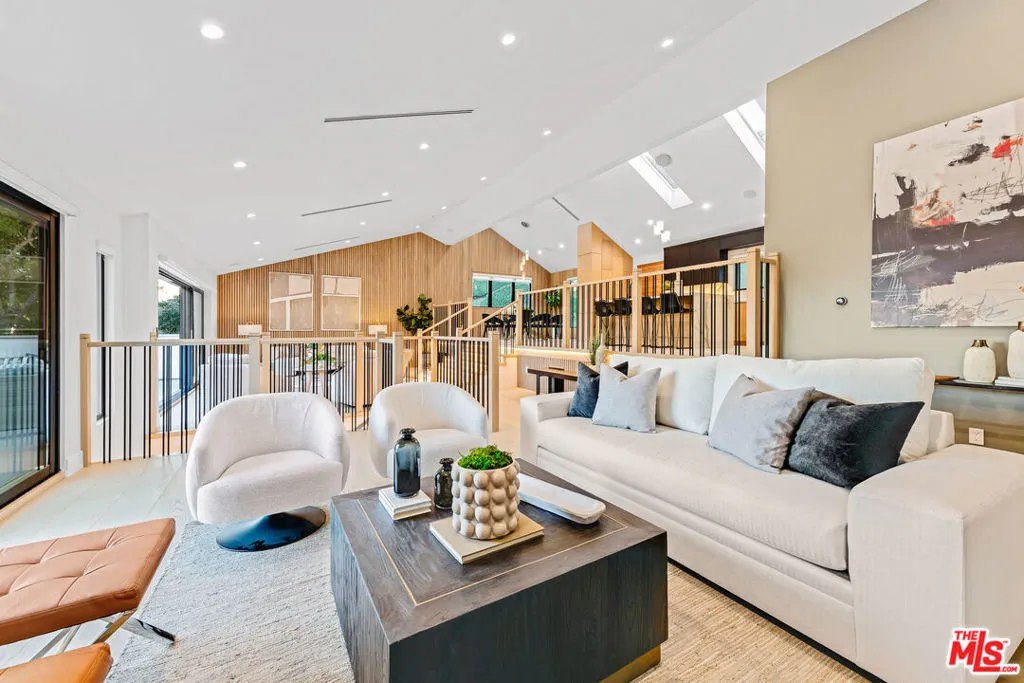 11583 Sunshine Terrace, Studio City, California 91604 home-pic-13