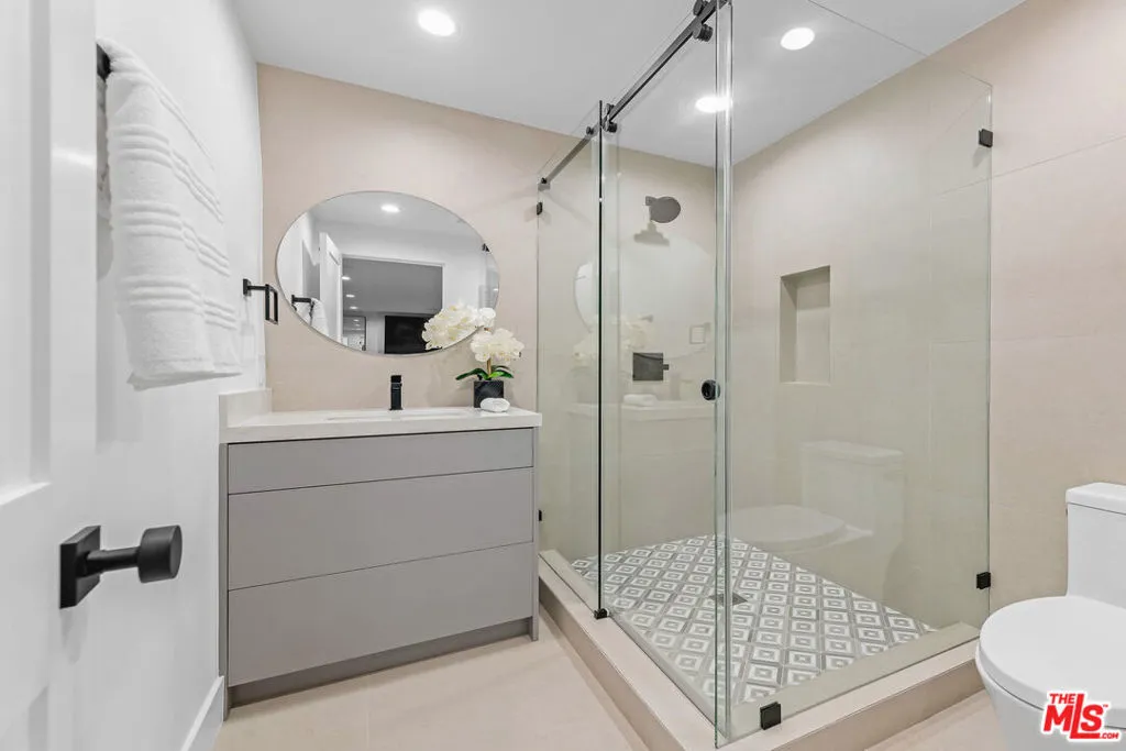 11583 Sunshine Terrace, Studio City, California 91604 home-pic-35