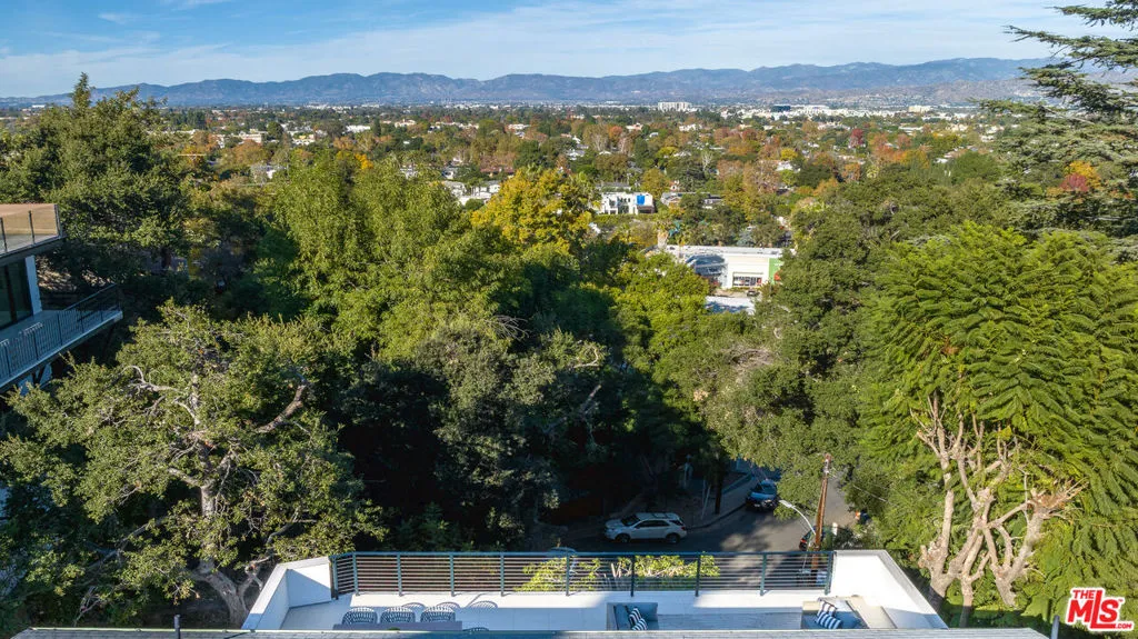 11583 Sunshine Terrace, Studio City, California 91604 home-pic-43