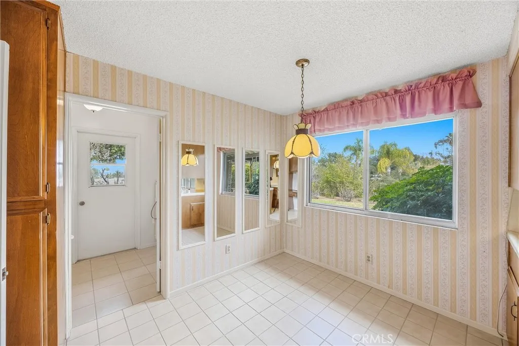 1631 Benita Marie Crest, Redlands, California 92373 home-pic-16
