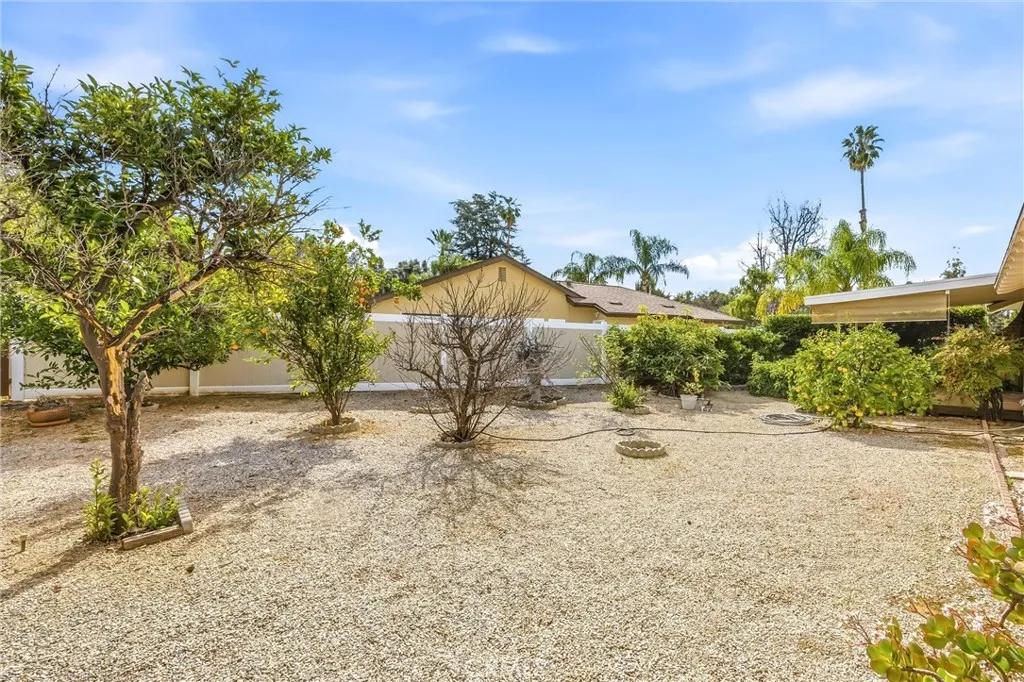 1631 Benita Marie Crest, Redlands, California 92373 home-pic-44