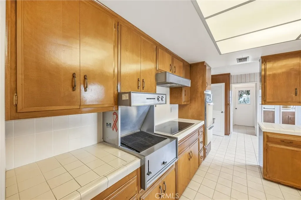 1631 Benita Marie Crest, Redlands, California 92373 home-pic-21