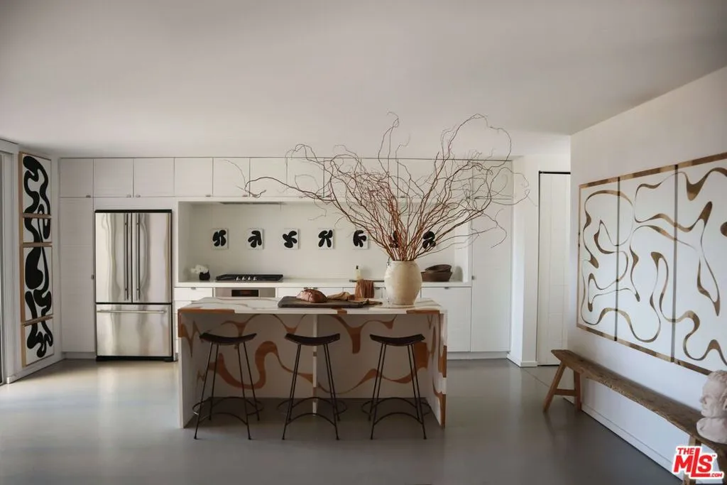 901 Hancock Avenue 314, Los Angeles, California 90069 home-pic-2