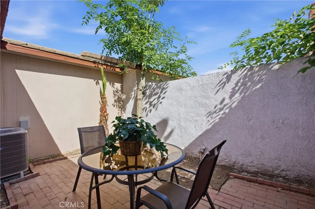 5219 Belvedere Way, Montclair, California 91763 home-pic-10