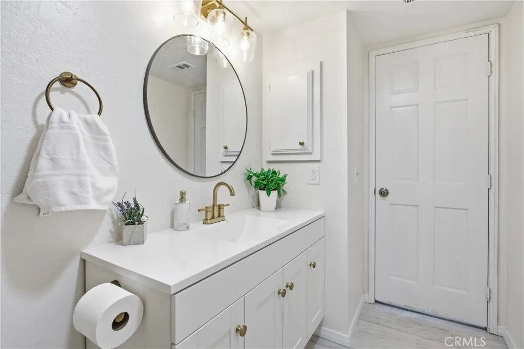 5219 Belvedere Way, Montclair, California 91763 home-pic-15