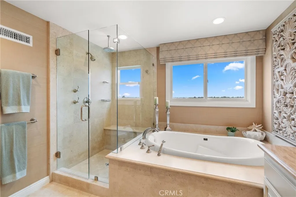 9 Rue Cannes, Newport Beach, California 92660 home-pic-11