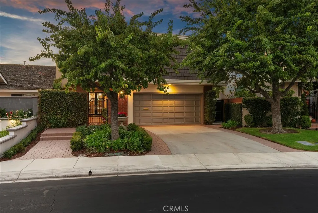 9 Rue Cannes, Newport Beach, California 92660 home-pic-23