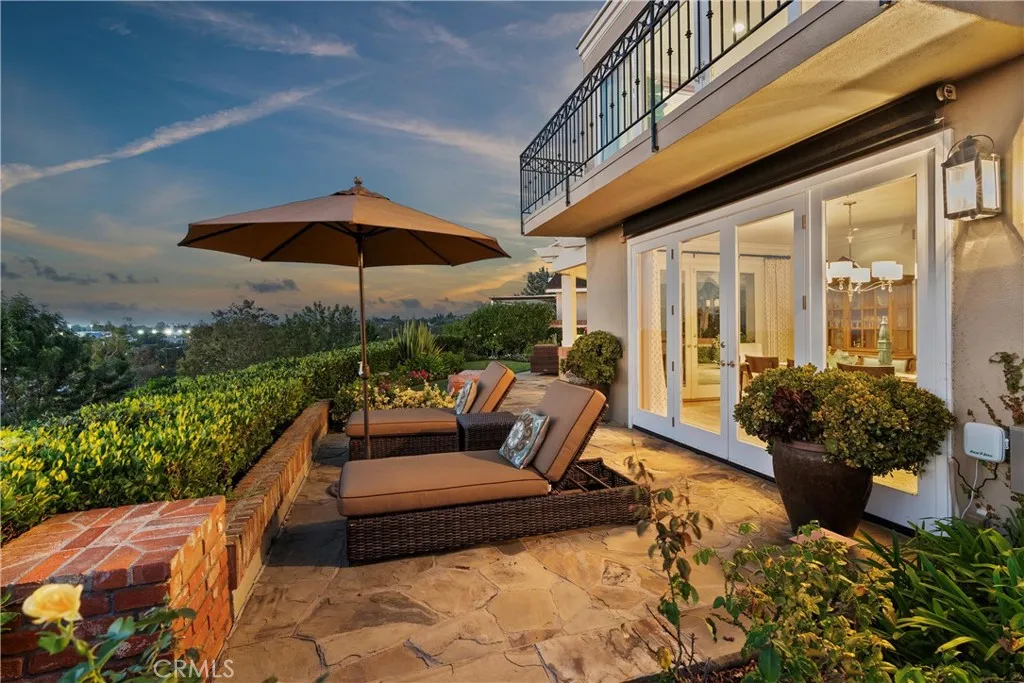 9 Rue Cannes, Newport Beach, California 92660 home-pic-21