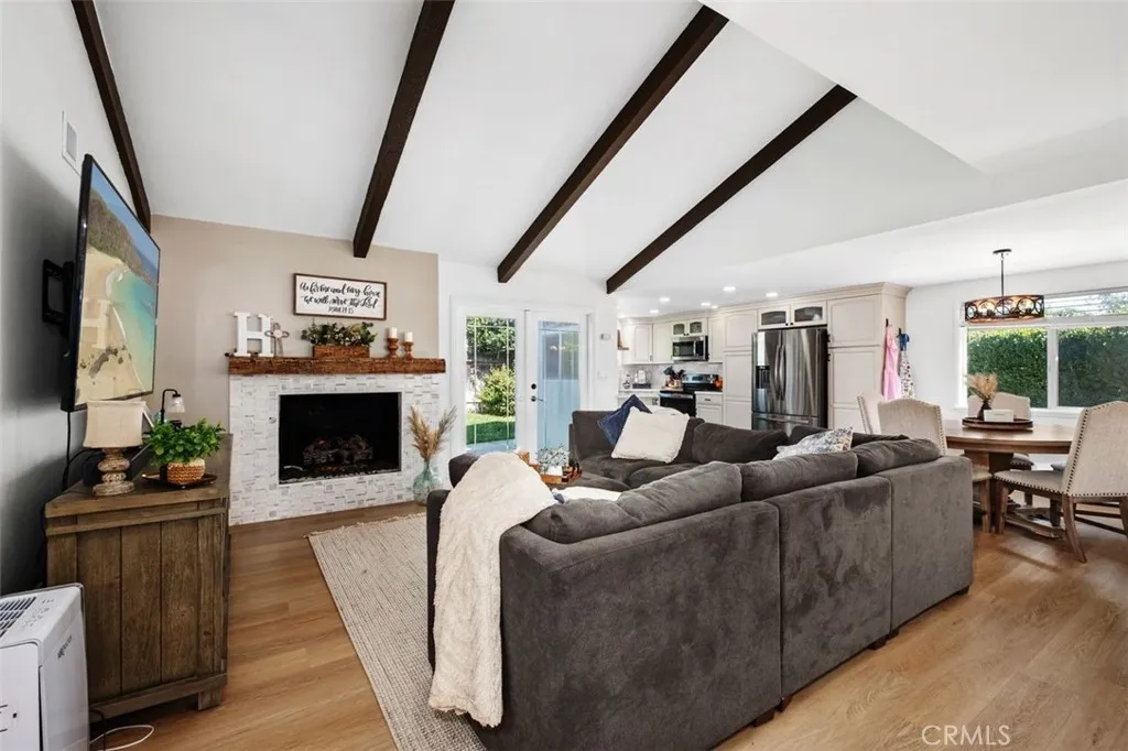 25601 Chrisanta, Mission Viejo, California 92691 home-pic-14