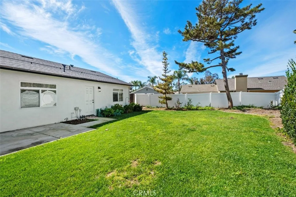 25601 Chrisanta, Mission Viejo, California 92691 home-pic-46
