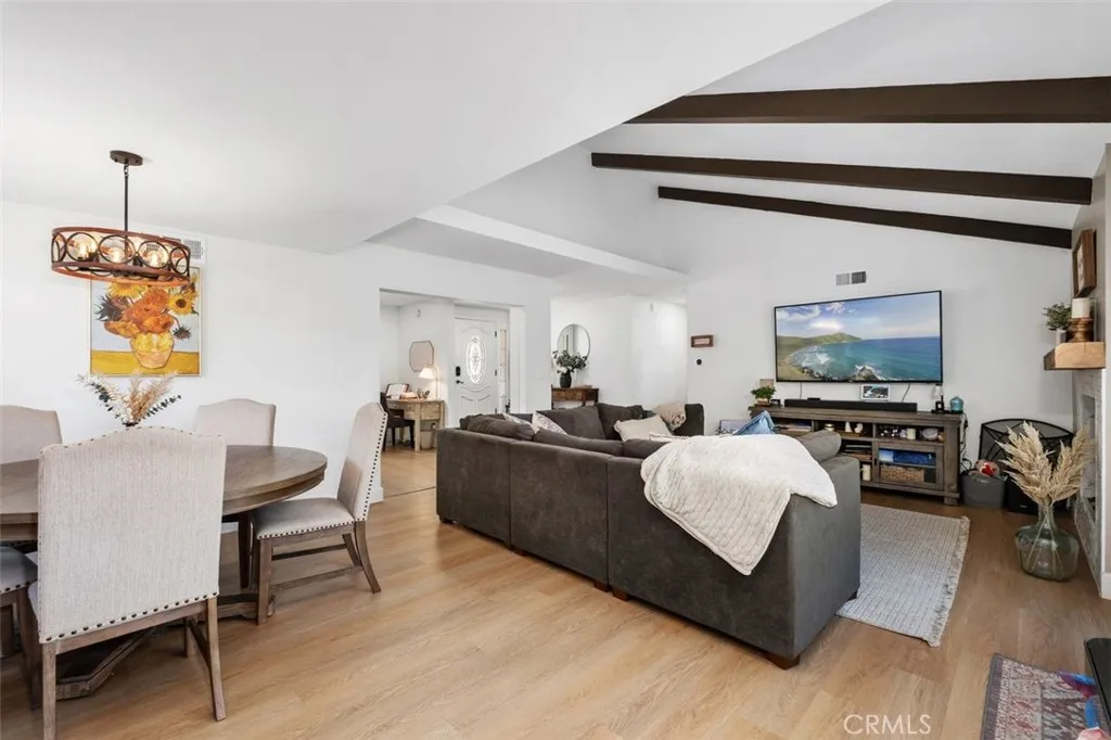 25601 Chrisanta, Mission Viejo, California 92691 home-pic-32