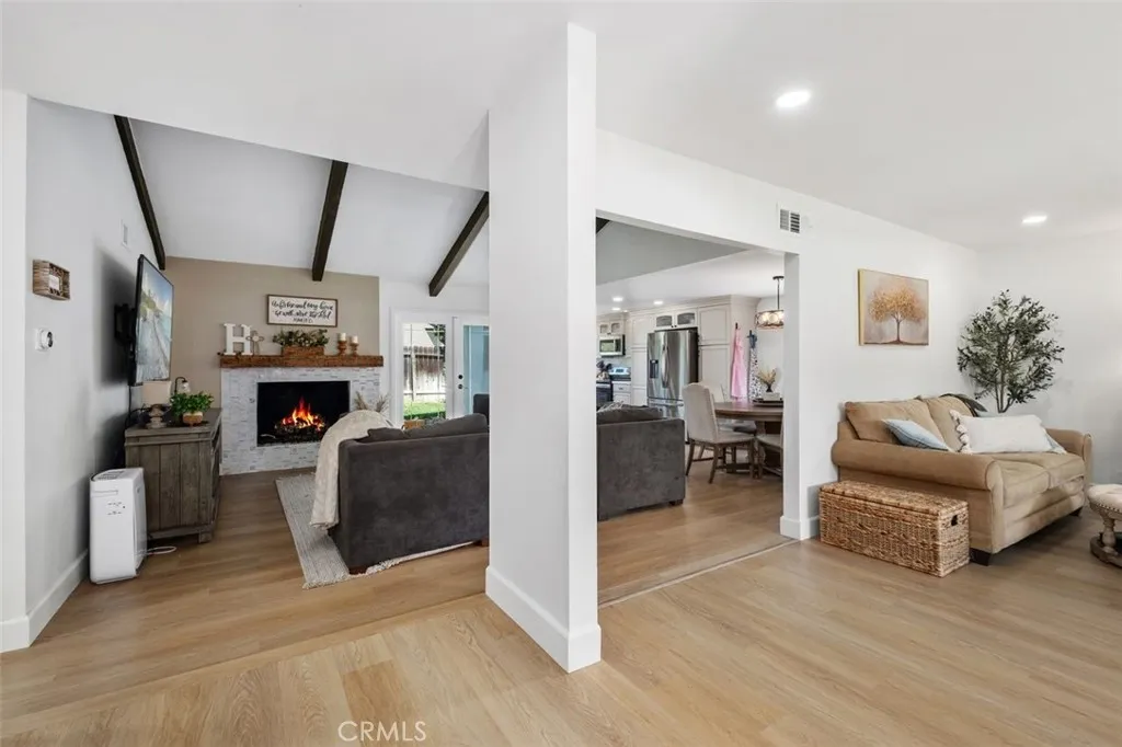 25601 Chrisanta, Mission Viejo, California 92691 home-pic-13