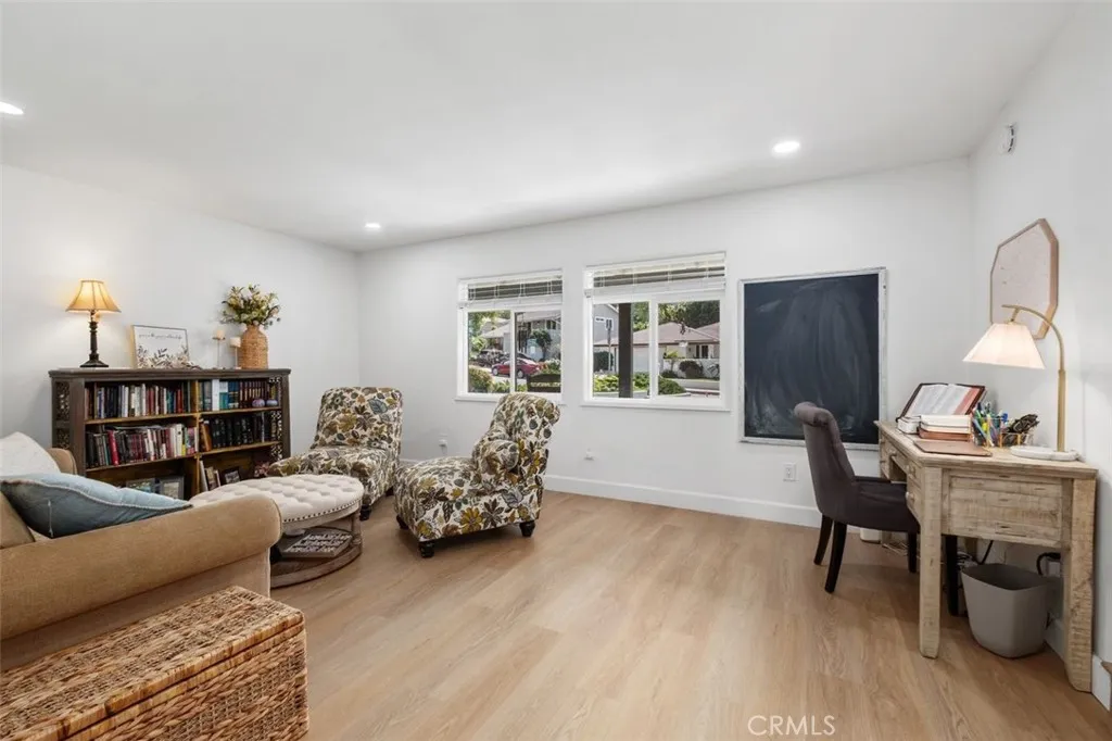 25601 Chrisanta, Mission Viejo, California 92691 home-pic-23
