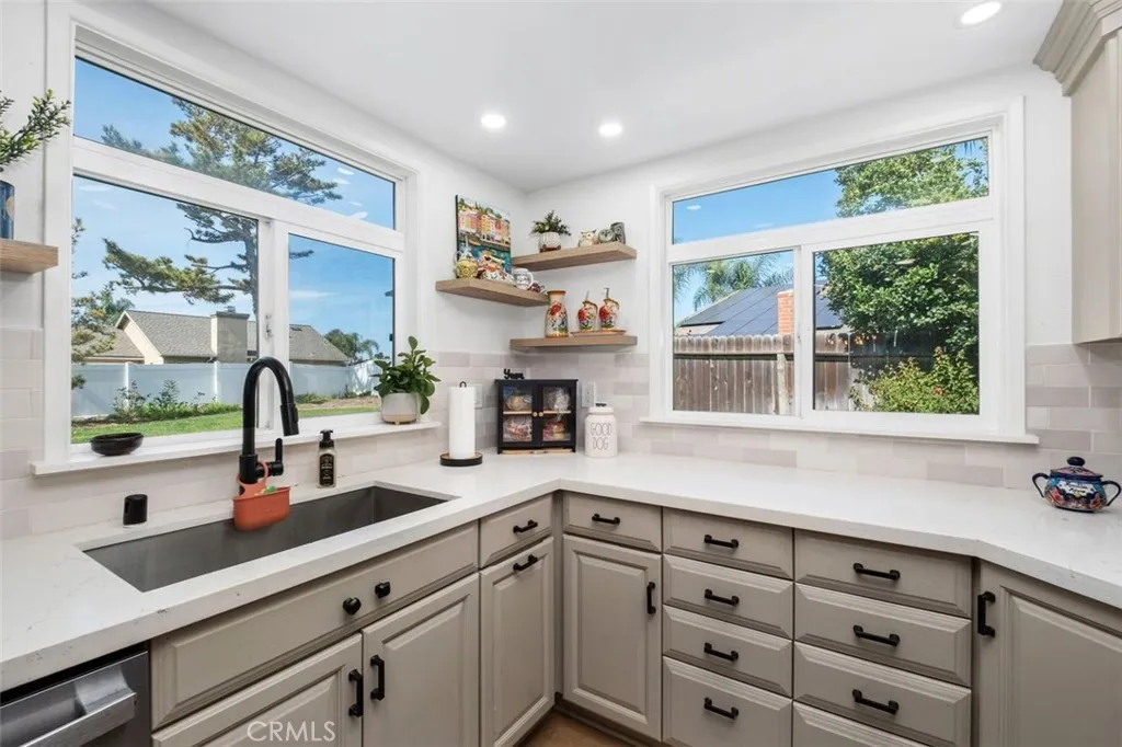 25601 Chrisanta, Mission Viejo, California 92691 home-pic-31