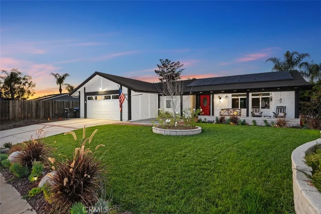 25601 Chrisanta, Mission Viejo, California 92691 home-pic-2