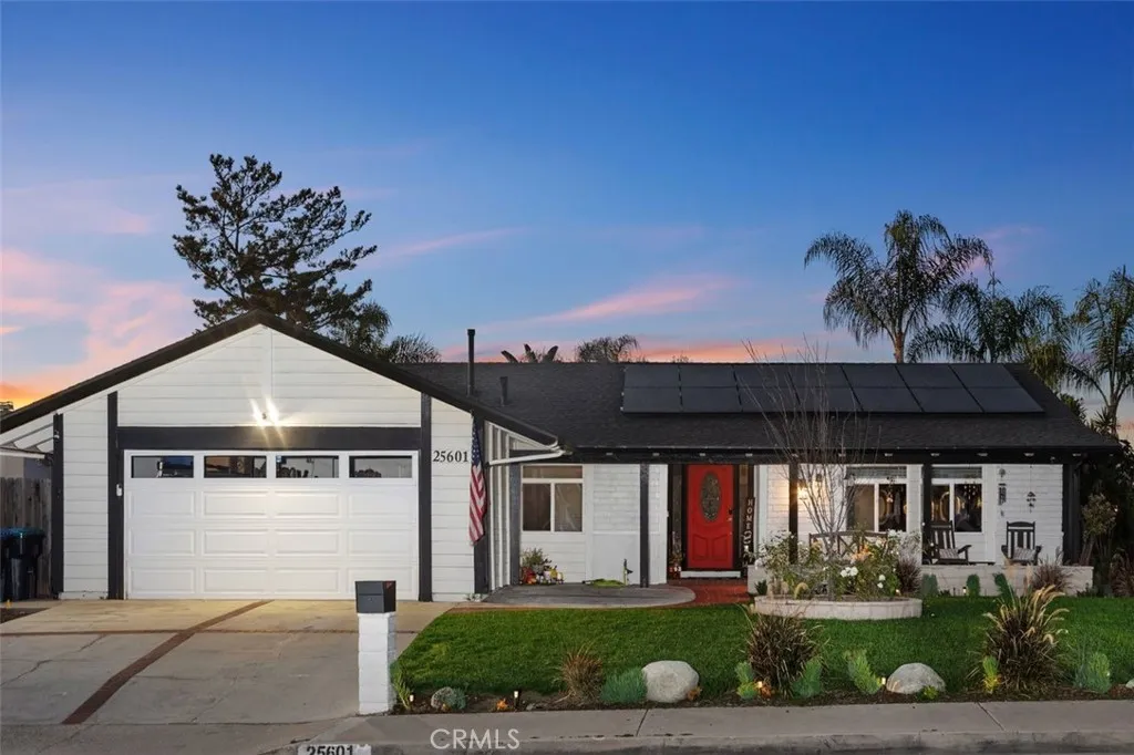 25601 Chrisanta, Mission Viejo, California 92691 home-pic-1