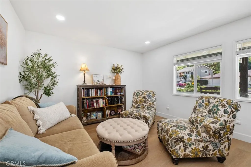 25601 Chrisanta, Mission Viejo, California 92691 home-pic-25