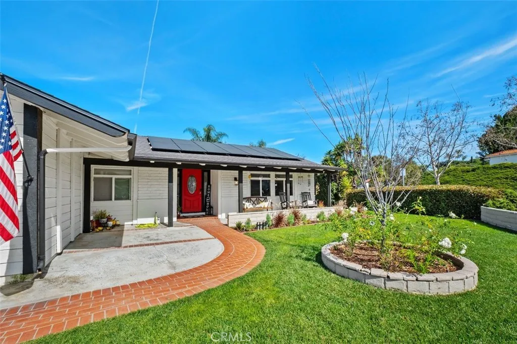 25601 Chrisanta, Mission Viejo, California 92691 home-pic-11