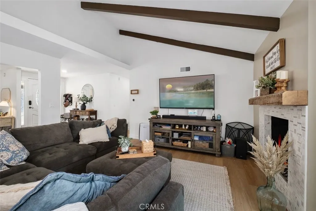 25601 Chrisanta, Mission Viejo, California 92691 home-pic-21