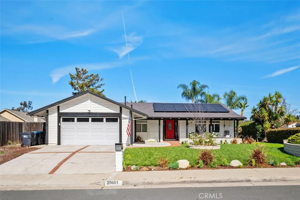 25601 Chrisanta, Mission Viejo, California 92691 home-pic-9