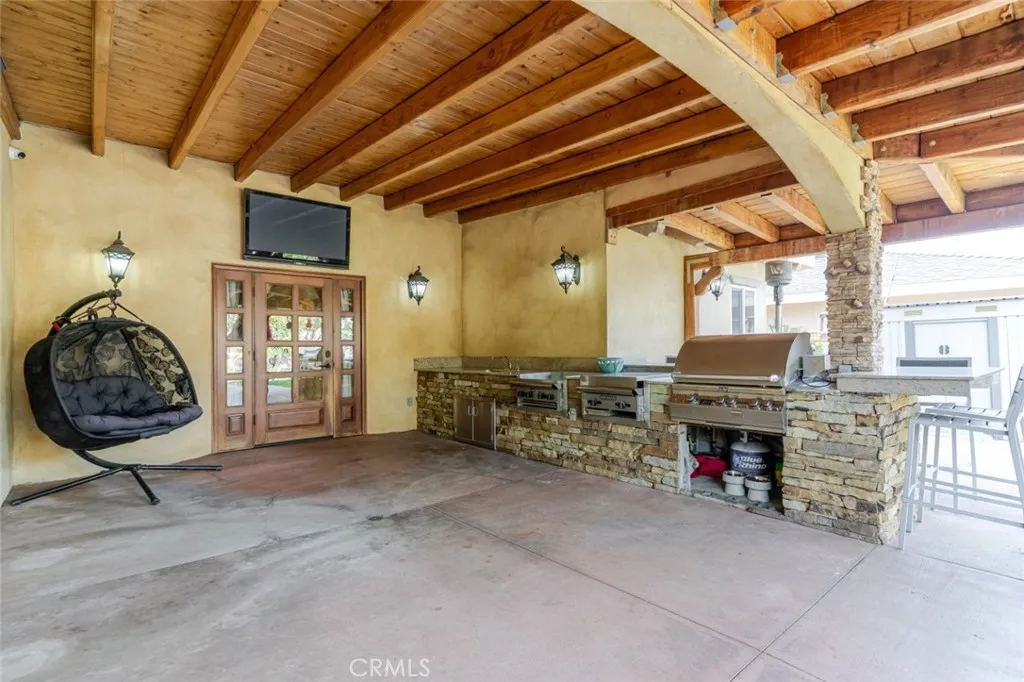 655 N Meyer Street, San Fernando, California 91340 home-pic-28