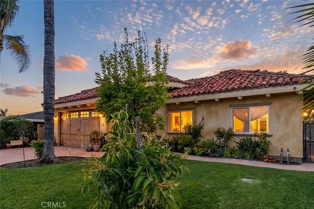 655 N Meyer Street, San Fernando, California 91340 home-pic-2