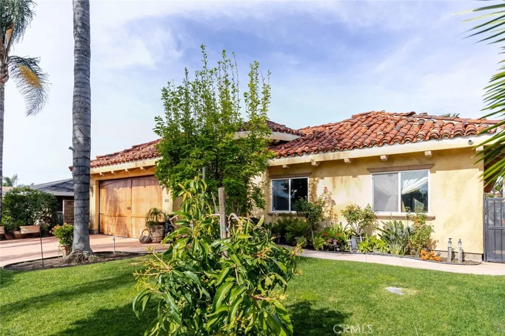 655 N Meyer Street, San Fernando, California 91340 home-pic-3