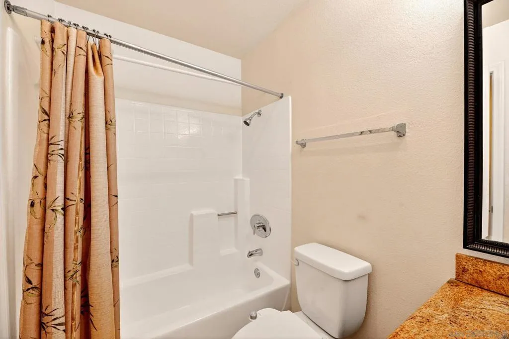715 Paso De Luz Unit 108, Chula Vista, California 91911 home-pic-32