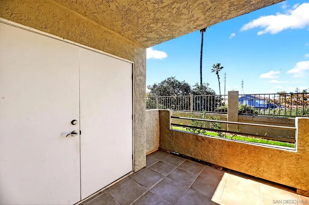 715 Paso De Luz Unit 108, Chula Vista, California 91911 home-pic-34