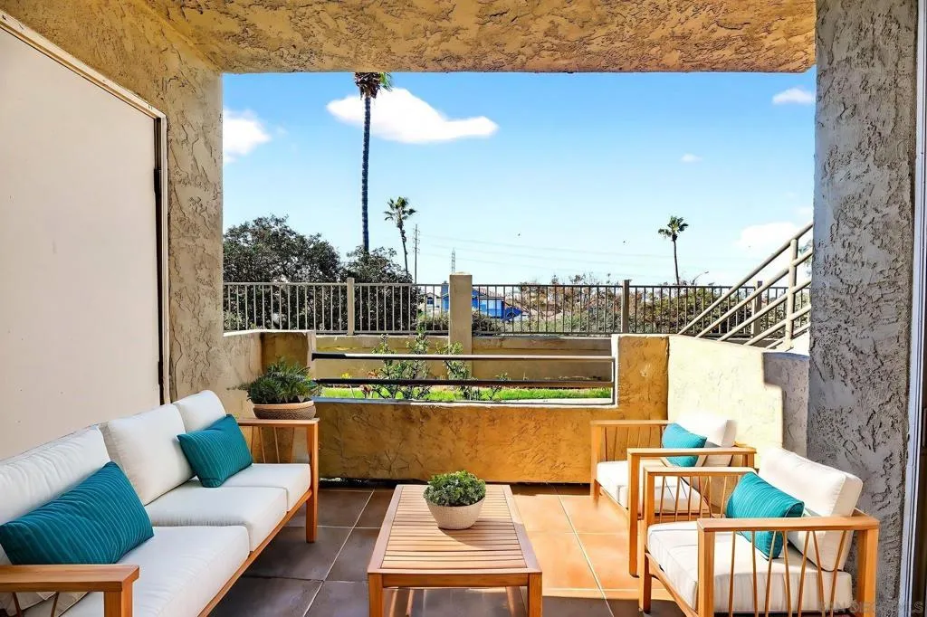 715 Paso De Luz Unit 108, Chula Vista, California 91911 home-pic-36