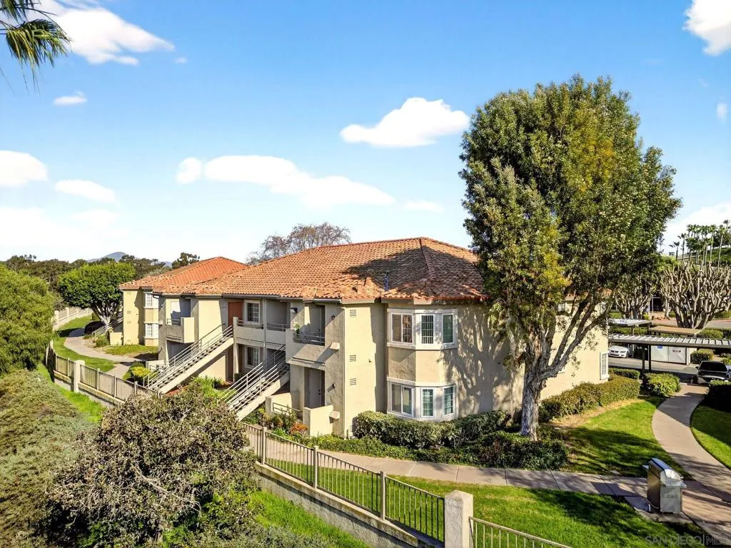 715 Paso De Luz Unit 108, Chula Vista, California 91911 home-pic-41